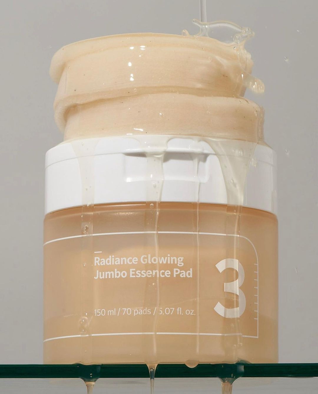 Numbuzin No.3 Radiance Glowing Jumbo Essence Pad 150ml — Wholesale